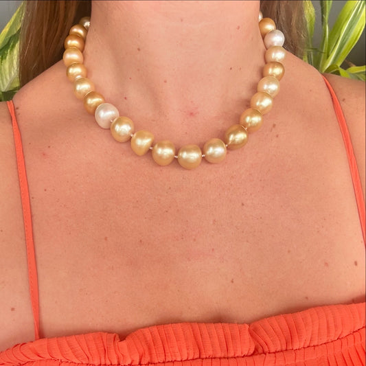 14K Diamond South Sea Strand