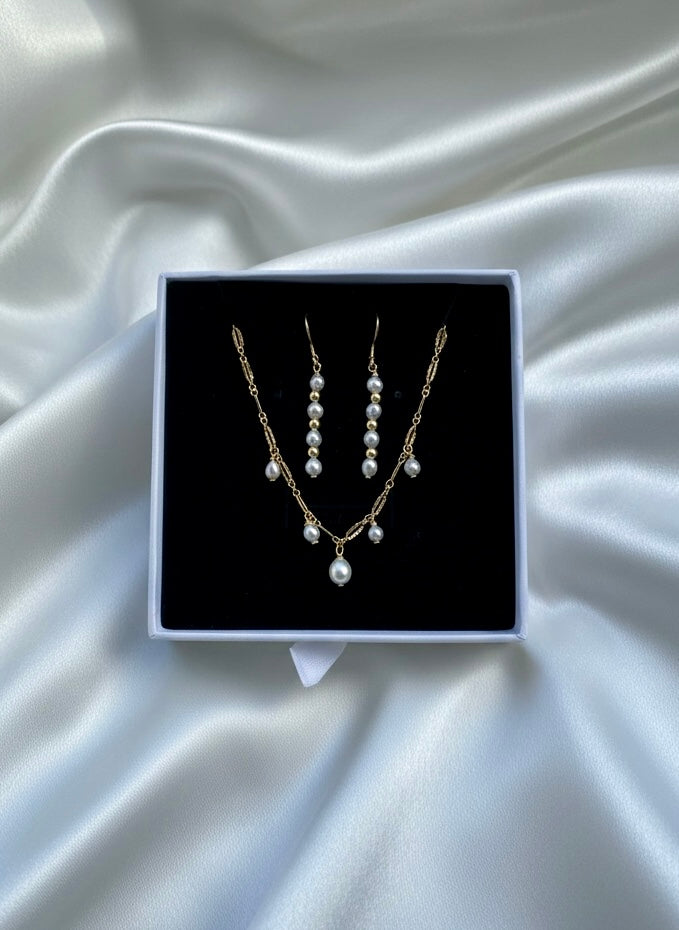 Akoya set